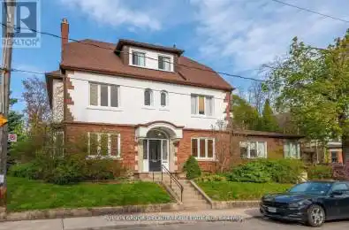 59 Indian Grove Toronto (High Park-Swansea) Ontario M6R2Y1