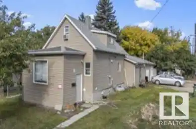 12524 129 AV NW Unit# 12524 Edmonton Alberta T5L3J5