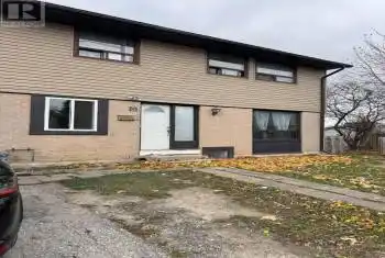 19 Juliette Square Unit# Main, Brampton (Northgate), Ontario L6S2M6, 3 Bedrooms Bedrooms, ,1 BathroomBathrooms,All Houses,For Rent,Juliette Square,W11885322