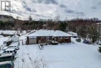 136 Tremaine Road, Milton (Nassagaweya), Ontario L9T2X3, 3 Bedrooms Bedrooms, ,2 BathroomsBathrooms,All Houses,For Sale,Tremaine,W11885786