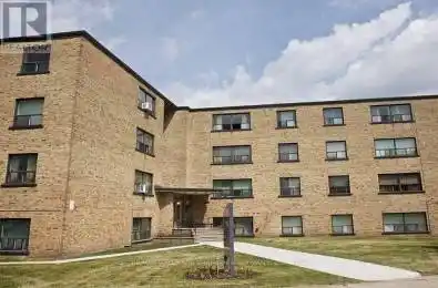 2 Kinsdale Boulevard Unit# 112 Toronto (Stonegate-Queensway) Ontario M