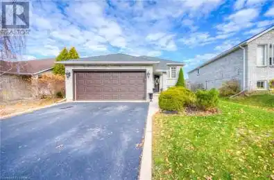 16 MCGUINESS Drive Brantford Ontario N3T6M5