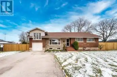 29 Elm Ridge Drive St. Catharines (461 - Glendale/Glenridge) Ontario L