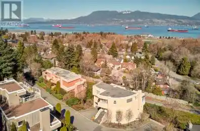 4322 WEST POINT Place Vancouver British Columbia V6R4M9