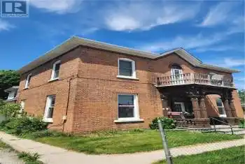 209 WEST Street, Simcoe, Ontario N3Y1S9, 2 Bedrooms Bedrooms, ,1 BathroomBathrooms,All Houses,For Rent,WEST,40684326