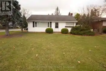 1307 Orchard Avenue, Fort Erie (334 - Crescent Park), Ontario L2A3E4, 3 Bedrooms Bedrooms, ,1 BathroomBathrooms,All Houses,For Rent,Orchard,X11888200