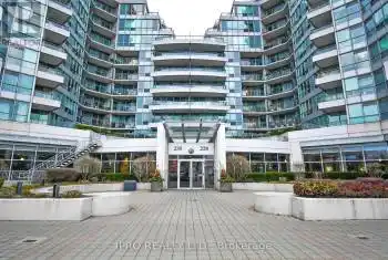 228 Queens Quay Unit# SPH2701, Toronto (Waterfront Communities), Ontario M5J2X1, 3 Bedrooms Bedrooms, ,2 BathroomsBathrooms,Condo,For Sale,Queens Quay,C11888312