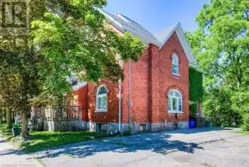 126 ALBERT Street, Waterloo, Ontario N2L3T1, 9 Bedrooms Bedrooms, ,2 BathroomsBathrooms,All Houses,For Sale,ALBERT,40684098