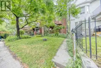 46 Springhurst Avenue Unit# Upper, Toronto (South Parkdale), Ontario M6K1B6, 3 Bedrooms Bedrooms, ,2 BathroomsBathrooms,All Houses,For Rent,Springhurst,W11888866