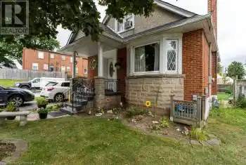 252 GLENCAIRN Avenue, Hamilton, Ontario L8K3P2, 3 Bedrooms Bedrooms, ,1 BathroomBathrooms,All Houses,For Sale,GLENCAIRN,40684817