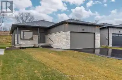 23 Schmidt Way Quinte West Ontario K8V0L5