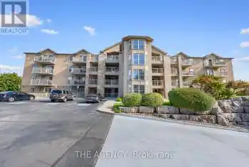 1810 Walkers Line Unit# 102, Burlington (Palmer), Ontario L7M4V3, 2 Bedrooms Bedrooms, ,2 BathroomsBathrooms,Condo,For Sale,Walkers,W9396521