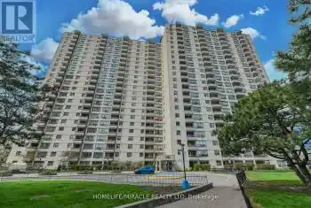 390 Dixon Road Unit# 2105, Toronto (Kingsview Village-The Westway), Ontario M9R1T4, 3 Bedrooms Bedrooms, ,1 BathroomBathrooms,Condo,For Sale,Dixon,W11891109