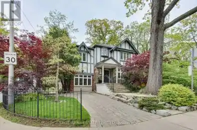 12 Nina Street Toronto (Casa Loma) Ontario M5R1Z3