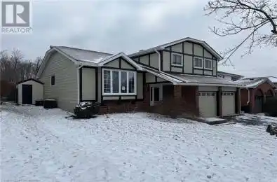 50 WINDING Way Kitchener Ontario N2N1M1