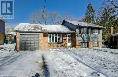 60 GILMOUR Crescent Kitchener Ontario N2M4N4