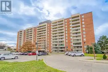 25 Four Winds Drive Unit# 913, Toronto (York University Heights), Ontario M3J1K8, 3 Bedrooms Bedrooms, ,2 BathroomsBathrooms,Condo,For Sale,Four Winds,W11892073