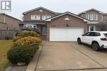 5889 River Grove Ave, Mississauga, Ontario L5M 4W2, 4 Bedrooms Bedrooms, 9 Rooms Rooms,3 BathroomsBathrooms,All Houses,Rented,River Grove,W11892436