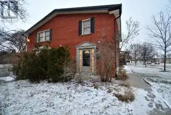 1105 Oxford Street, London, Ontario N6H1V6, 3 Bedrooms Bedrooms, ,3 BathroomsBathrooms,All Houses,For Sale,Oxford,X11891541