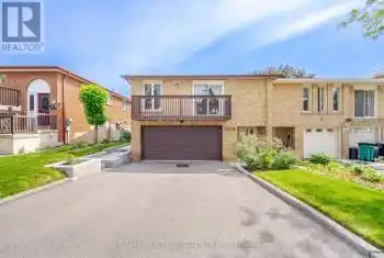 3218 McCarthy Court, Mississauga (Applewood), Ontario L4V3Z6, 3 Bedrooms Bedrooms, ,3 BathroomsBathrooms,All Houses,For Sale,McCarthy,W11892846