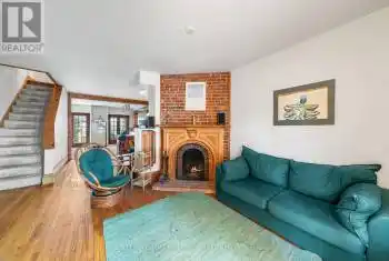 123 Gore Vale Avenue, Toronto (Trinity-Bellwoods), Ontario M6J2R5, 4 Bedrooms Bedrooms, ,3 BathroomsBathrooms,All Houses,For Sale,Gore Vale,C11892957