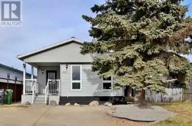 4820 55 Avenue Unit# 4820 Camrose Alberta T4V4J4