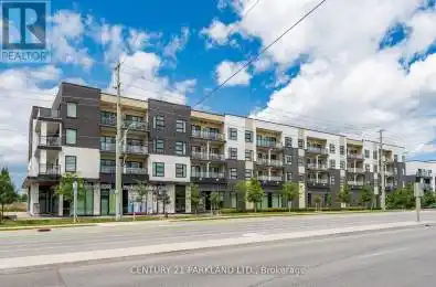 555 William Graham Drive Unit# PH 438 Aurora Ontario L4G3H9