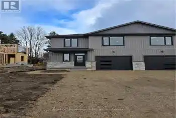 32 ROBERTS STREET, Huron East (Seaforth), Ontario N0K1W0, 3 Bedrooms Bedrooms, ,3 BathroomsBathrooms,All Houses,For Sale,ROBERTS STREET,X10780459