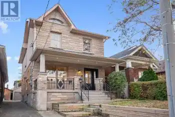 9 Westbrook Ave, Toronto, Ontario M4C 2G1, 4 Bedrooms Bedrooms, 9 Rooms Rooms,4 BathroomsBathrooms,All Houses,Sold,Westbrook,E11895030