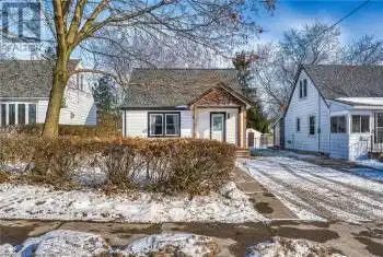 38 OAK Street, Stratford, Ontario N5A2G1, 3 Bedrooms Bedrooms, ,1 BathroomBathrooms,All Houses,For Sale,OAK,40685516