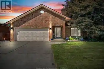 1643 ASKIN, Windsor, Ontario N9B3S4, 3 Bedrooms Bedrooms, ,3 BathroomsBathrooms,All Houses,For Sale,ASKIN,24029531