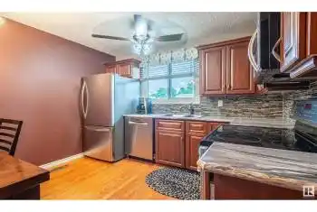 3131 144 AV NW Unit# 3131, Edmonton, Alberta T5Y1H4, 3 Bedrooms Bedrooms, ,2 BathroomsBathrooms,All Houses,For Sale,Hairsine,3131 144 AV NW,E4416278