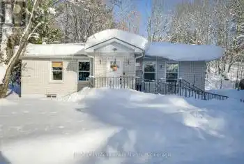 5 Wilshier Boulevard, Bracebridge (Macaulay), Ontario P1L1L2, 4 Bedrooms Bedrooms, ,1 BathroomBathrooms,All Houses,For Sale,Wilshier,X11895819