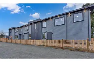 20265 98 Unit# 20265 Langley British Columbia V1M3E4