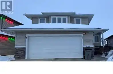 12709 105 Street Unit# 12709 Grande Prairie Alberta T8V2N3