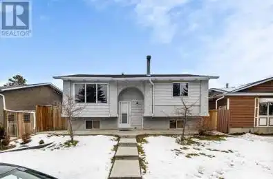 992 Rundlecairn Way Calgary Alberta T1Y2X2