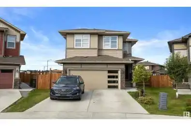 2723 Collins Cres SW Edmonton Alberta T6W3X4