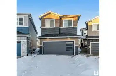 8432 228 ST NW Unit# 8432 Edmonton Alberta T5T4B4