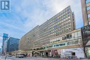 131 Bloor Street Unit# 814, Toronto (Bay Street Corridor), Ontario M5S1R1, 1 Bedroom Bedrooms, ,1 BathroomBathrooms,All Houses,For Rent,Bloor,C11903807