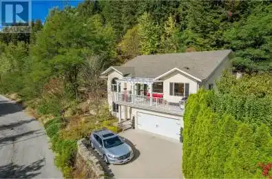 3301 LABURNUM Drive Trail British Columbia V1R2S8