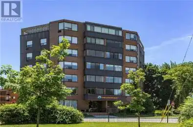 166 MOUNTAIN PARK Avenue Unit# 701 Hamilton Ontario L8V1A1