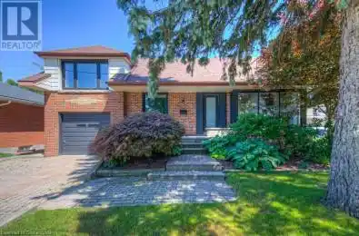 6 SHIRLEY Street Dundas Ontario L9H4S3