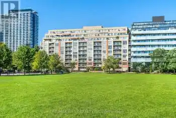 15 Stafford Street Unit# 305, Toronto (Niagara), Ontario M5V3X6, 2 Bedrooms Bedrooms, ,1 BathroomBathrooms,Condo,For Sale,Stafford,C11912513