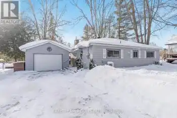 3706 Shadow Creek Road, Orillia, Ontario L3V0V8, 2 Bedrooms Bedrooms, ,1 BathroomBathrooms,All Houses,For Sale,Shadow Creek,S11912643