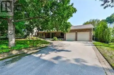 335 CAREY Court Oakville Ontario L6J5V7