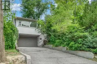 10 Greenbrook Drive Toronto (Beechborough-Greenbrook) Ontario M6M2J9