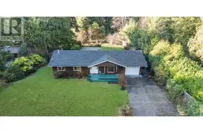 1559 PARK Avenue Roberts Creek British Columbia V0N2W2