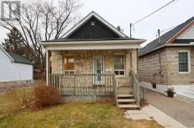 32 Pendeen Avenue Toronto (Rockcliffe-Smythe) Ontario M6N2P3