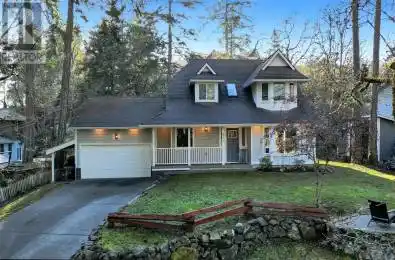 977 Greig Avenue Central Saanich British Columbia V8M1A1