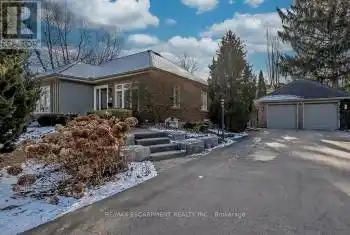 896 Lasalle Park Road, Burlington (Bayview), Ontario L7T1M7, 4 Bedrooms Bedrooms, ,3 BathroomsBathrooms,All Houses,For Sale,Lasalle Park,W11915609